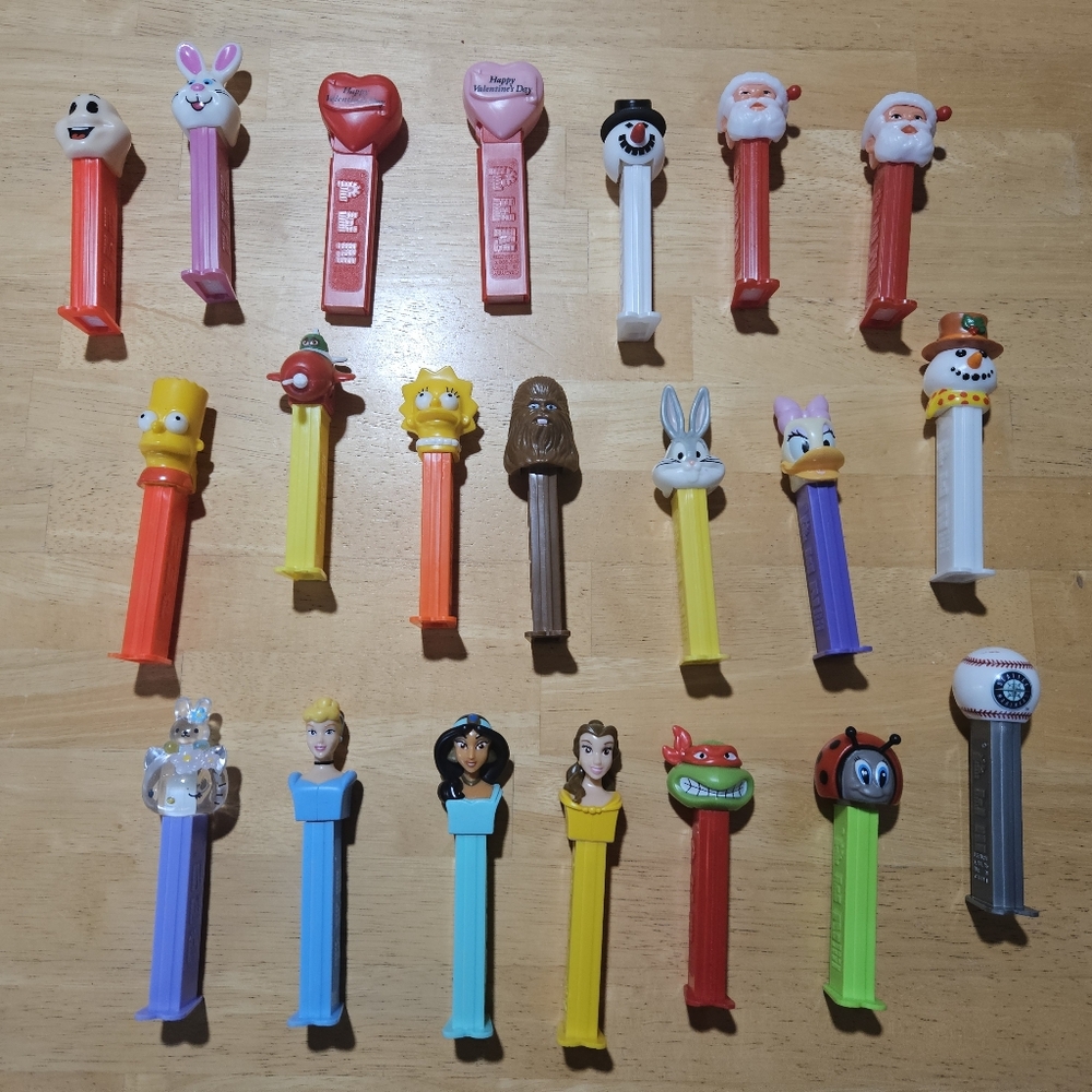 Assorted Character Candy Dispensers Set